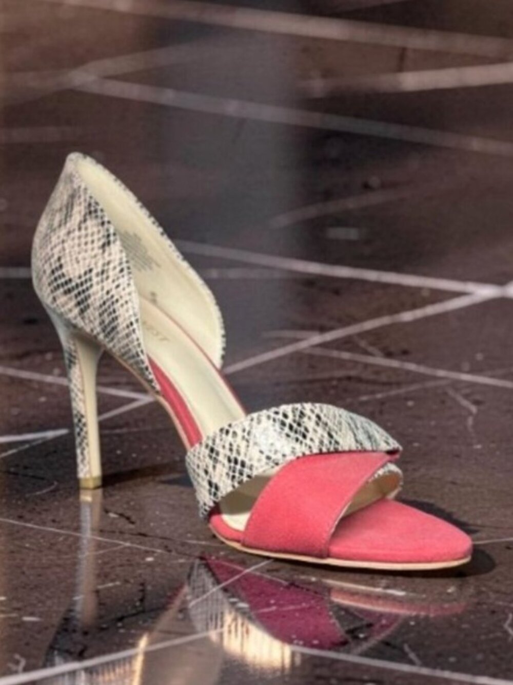 NINE WEST d'Orsay Stiletto Sandal Embossed Leather Coral Suede Size 8.5